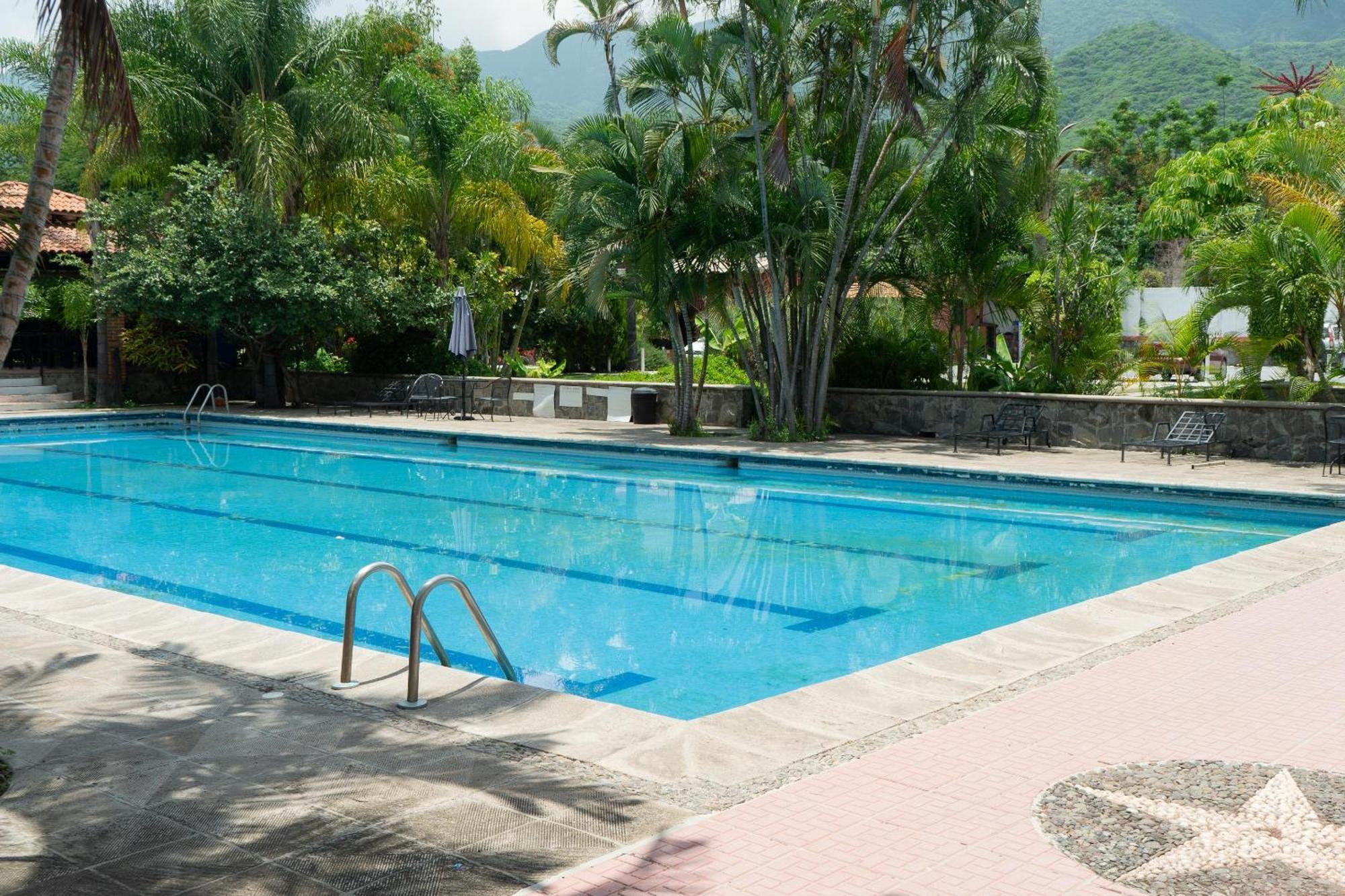 Capital O La Joya Del Lago Ajijic Exterior foto